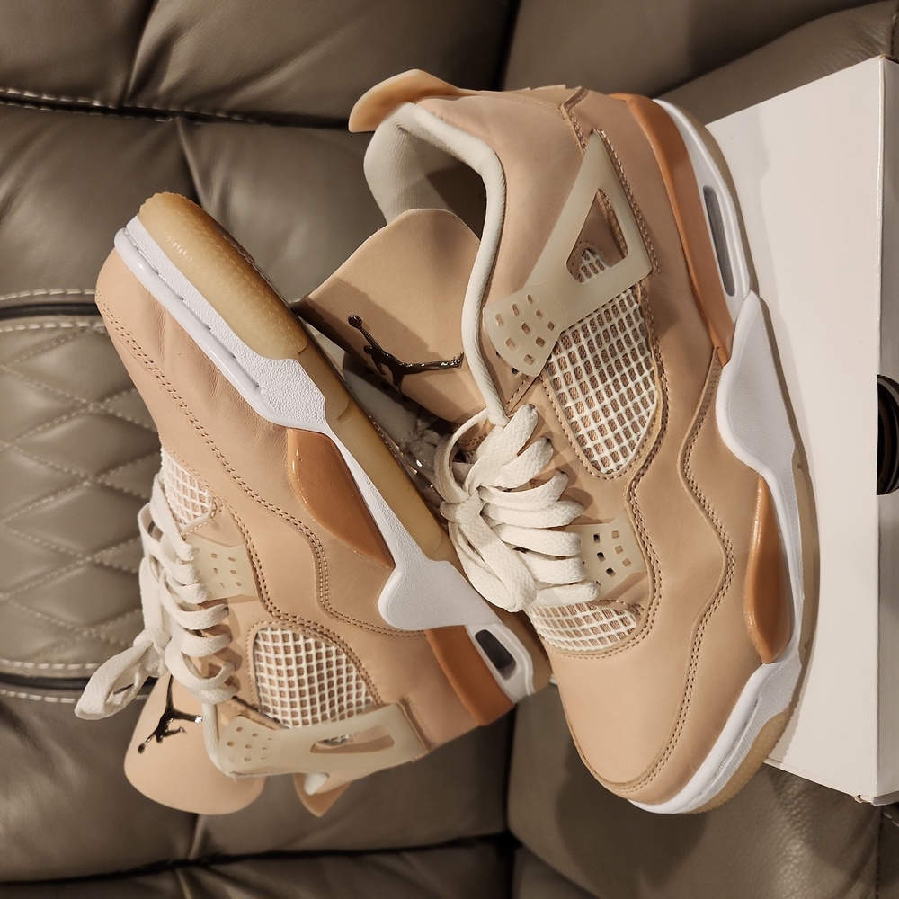Jordan 4 Retro